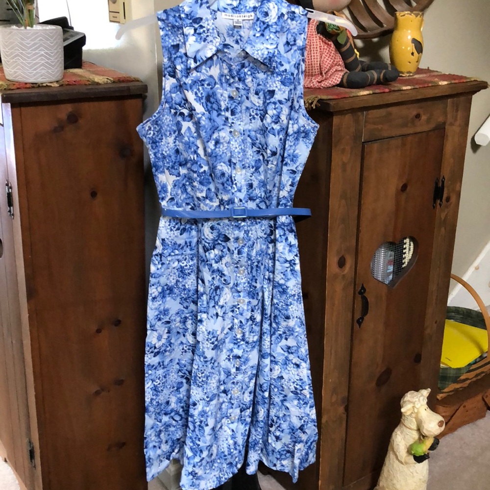 Madison Leigh Dress size 10